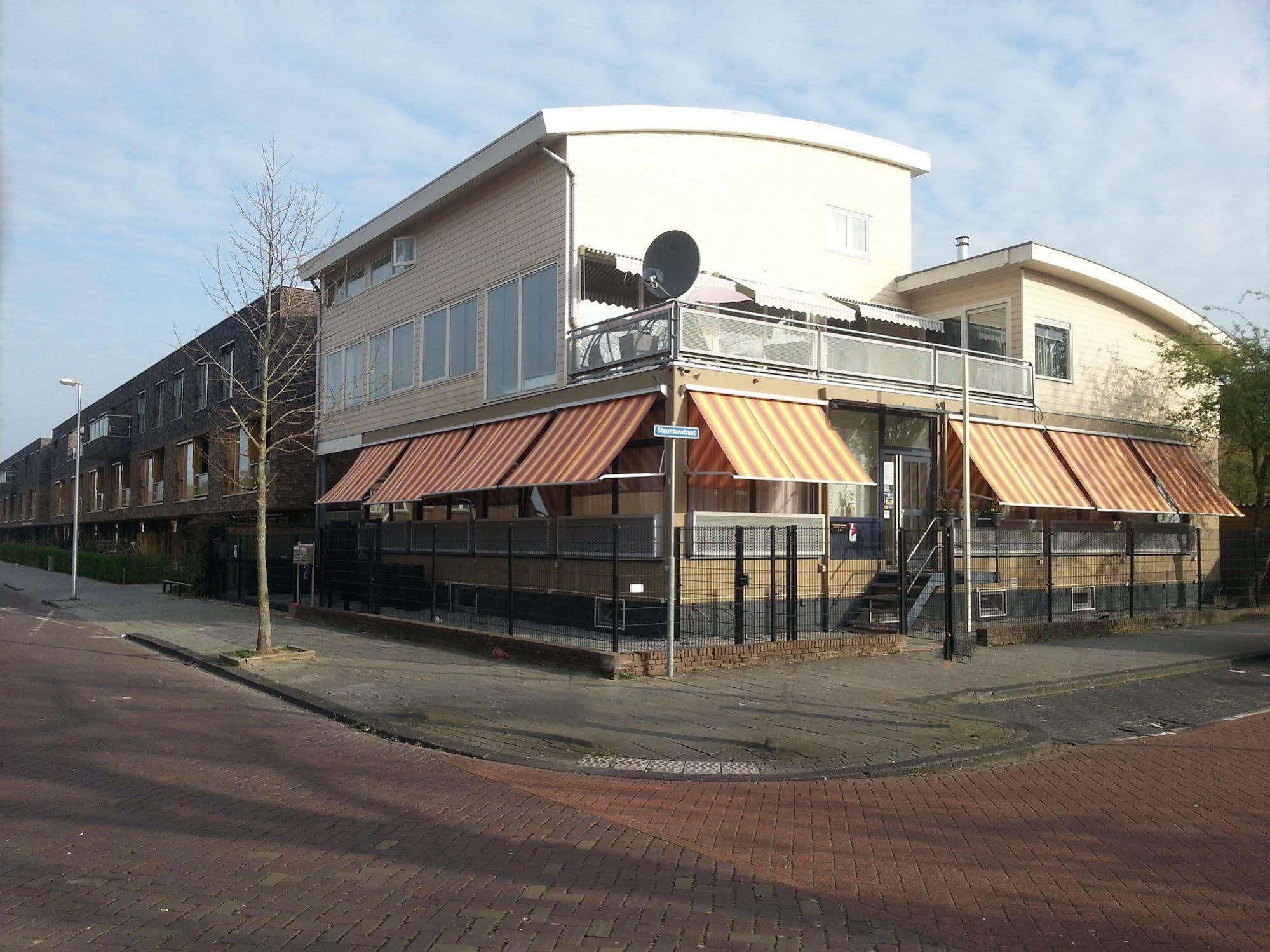 Hotel Holland Lodge Utrecht Exterior photo
